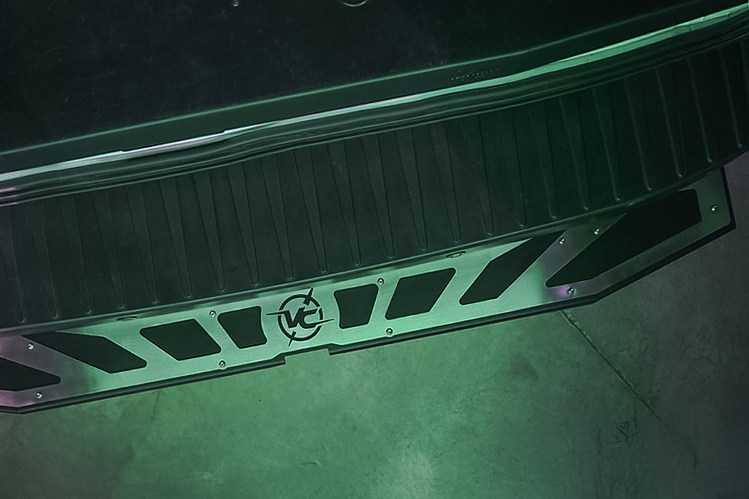 REAR TUG STEP - TRANSIT (2015+) by VAN COMPASS