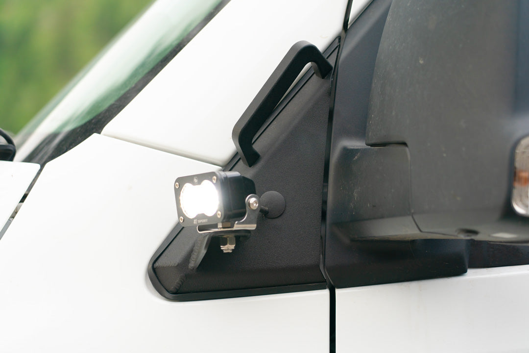 A-PILLAR GRAB HANDLE LIGHT MOUNT - SPRINTER (2019+) by VAN COMPASS